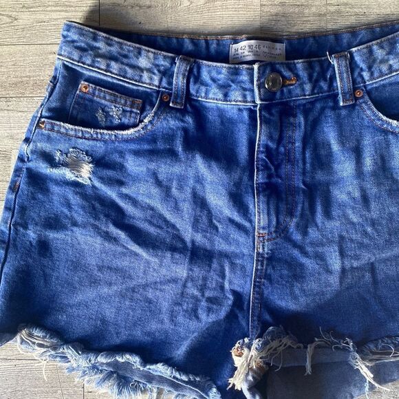 Primark, Ultra High Rise, Distressed Denim, Mom Shorts - Picture 2 of 16